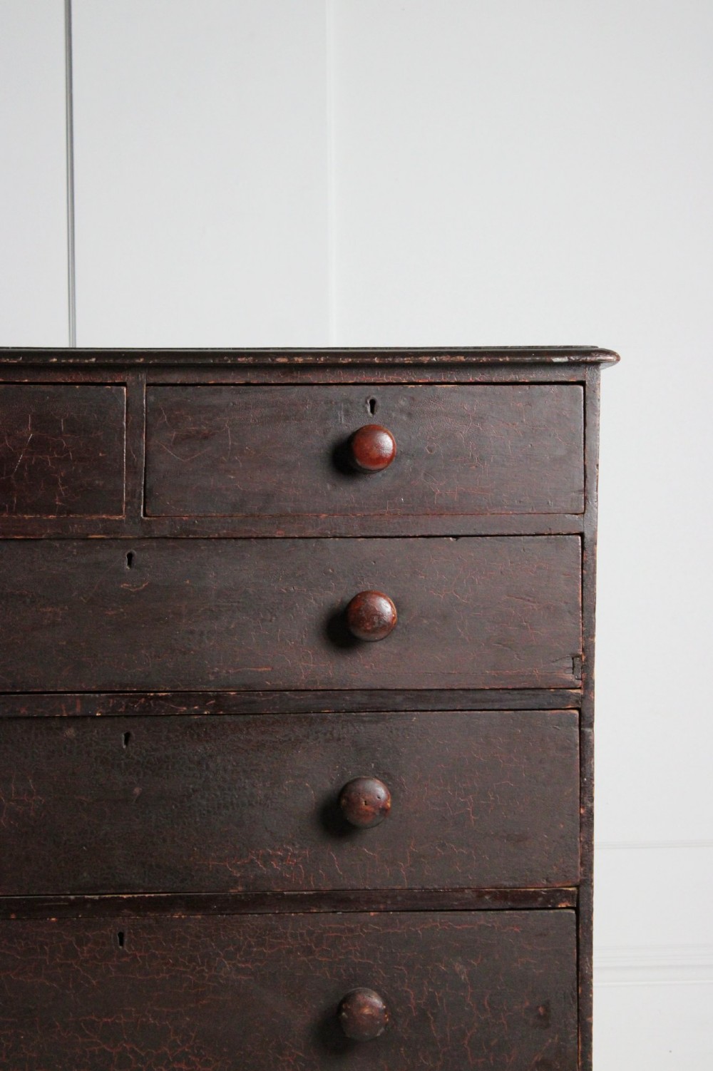 painted pine chest of drawers 19th century View IV