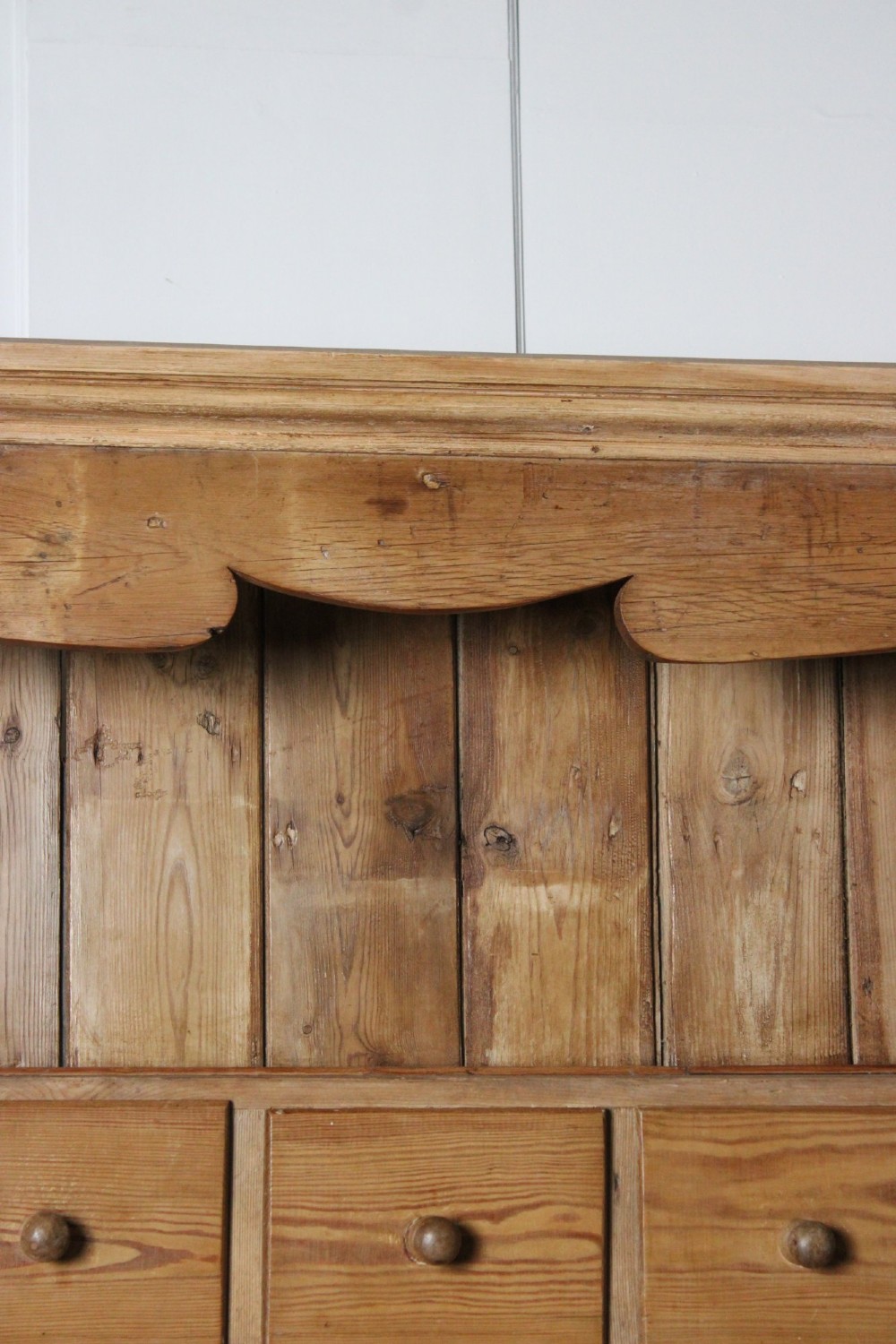 Large pine farmhouse dresser View VII