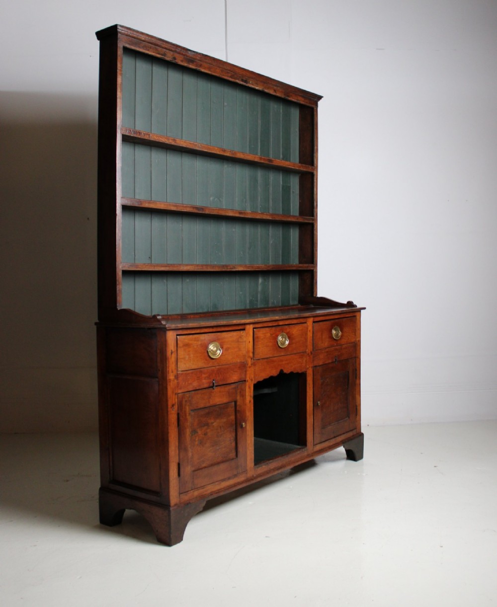 George III country dog kennel dresser in oak View IV