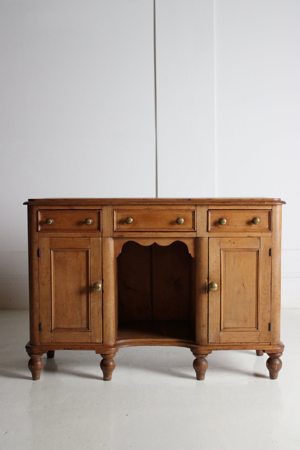 Pine dog kennel dresser base 19th century