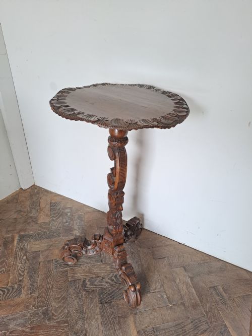Italian carved tripod table