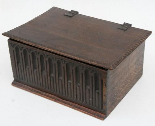 Early C18th Oak Box with Carved Front