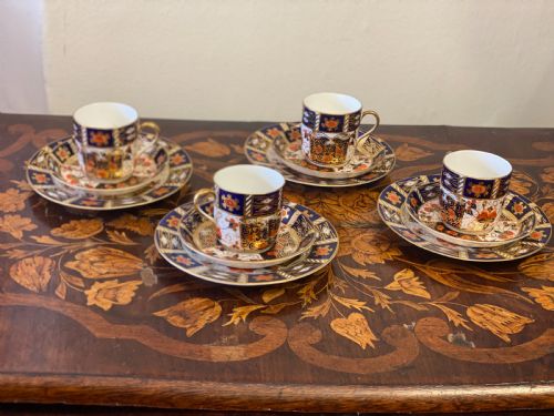 Set of Four Imari Pattern Derby Style Coffee Cans and Saucers