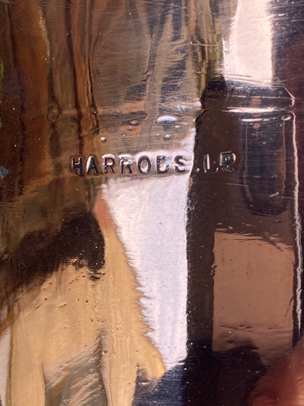 A harlequin set of 5 copper saucepans some with makers marks one for Harrods  View IX