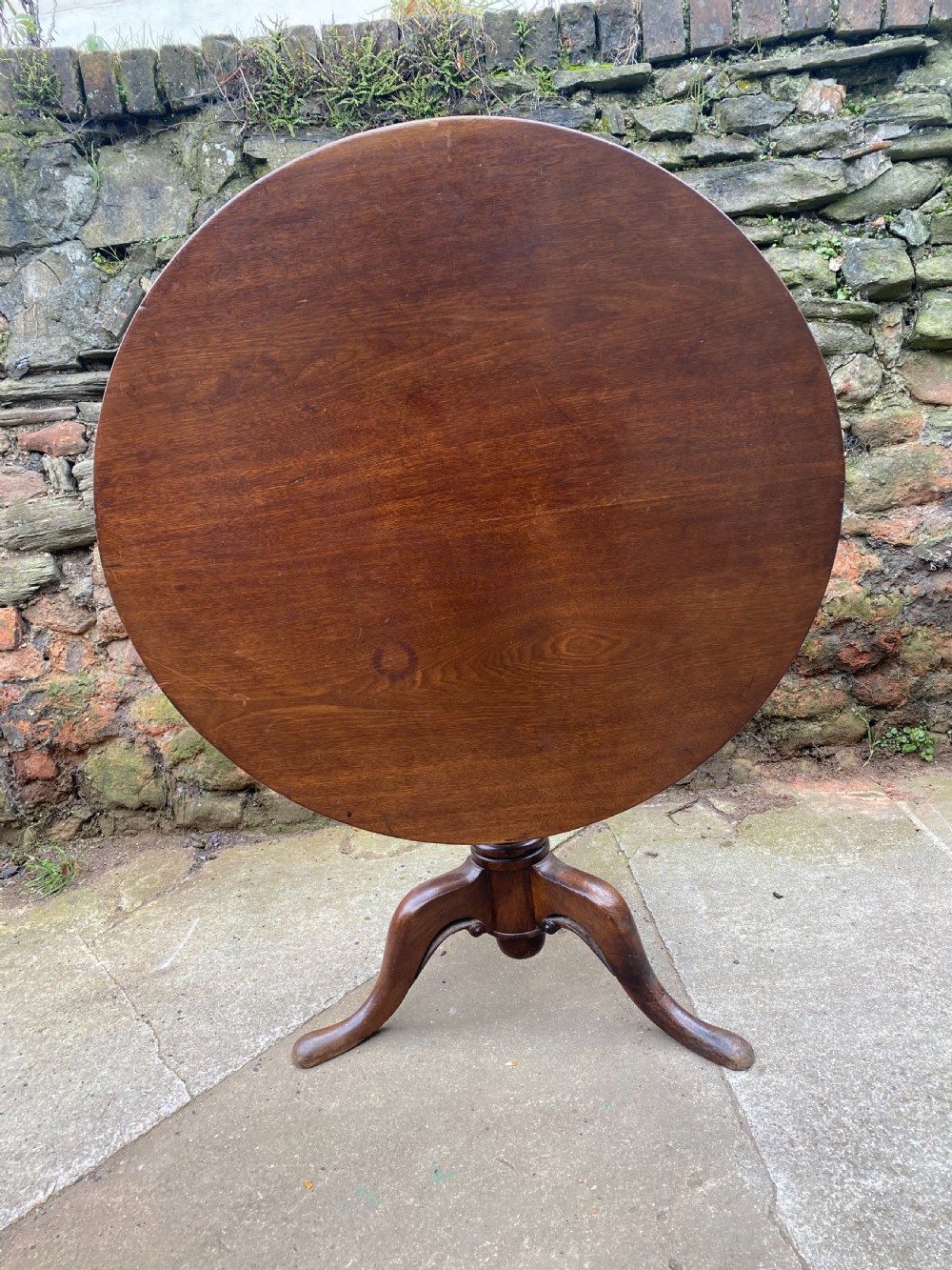 Georgian tripod birdcage movement tripod table 