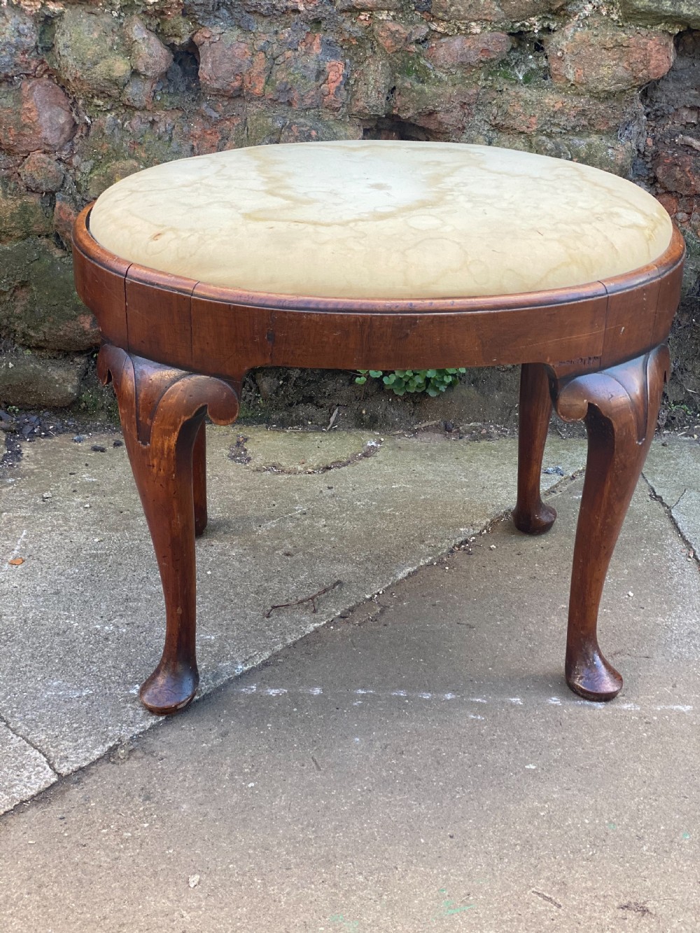George I walnut oval stool View IV