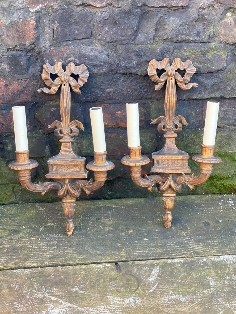 Pair of Edwardian giltwood wall lights  View IV
