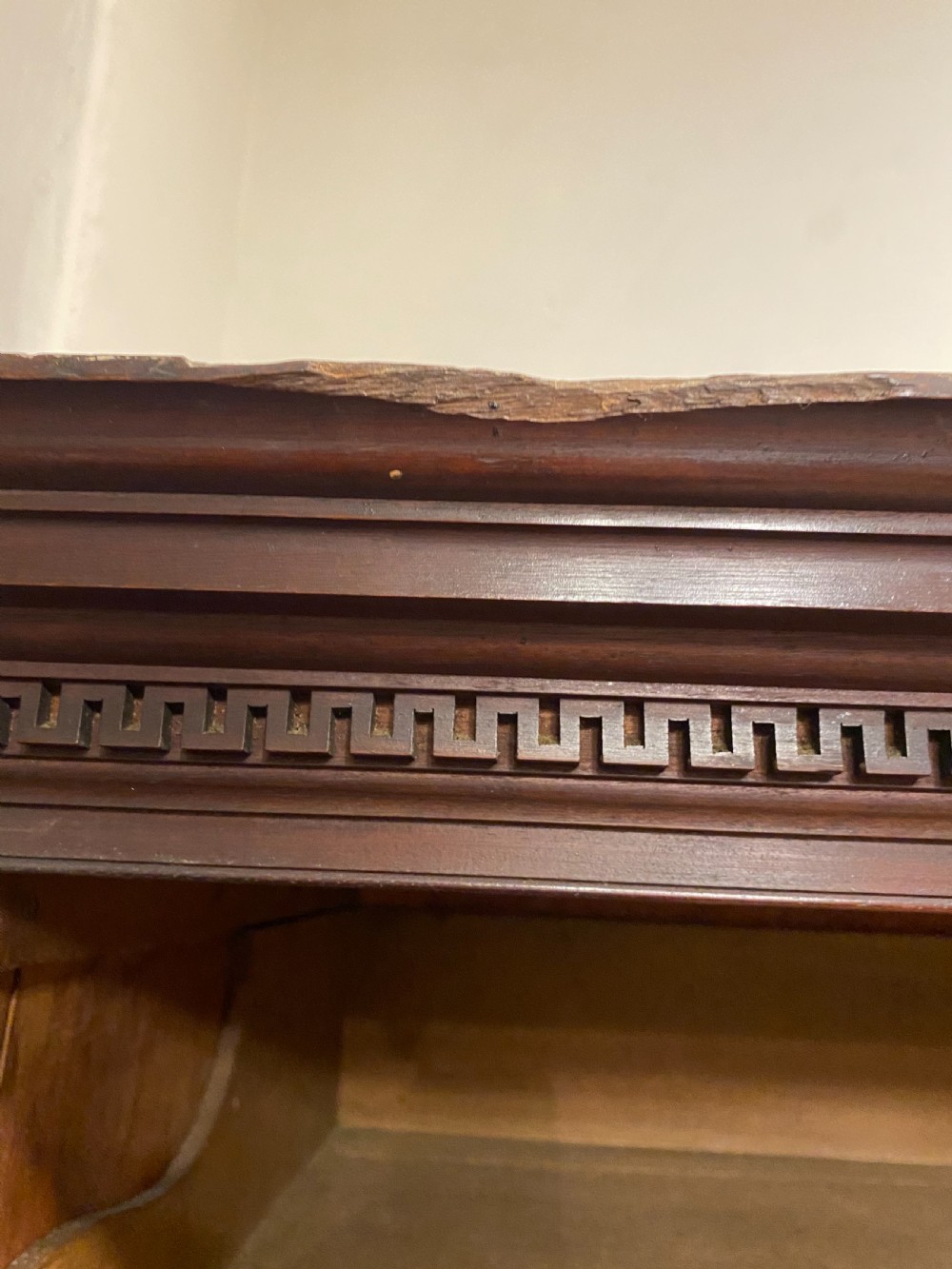 C18th flame Mahogany linen press View IX