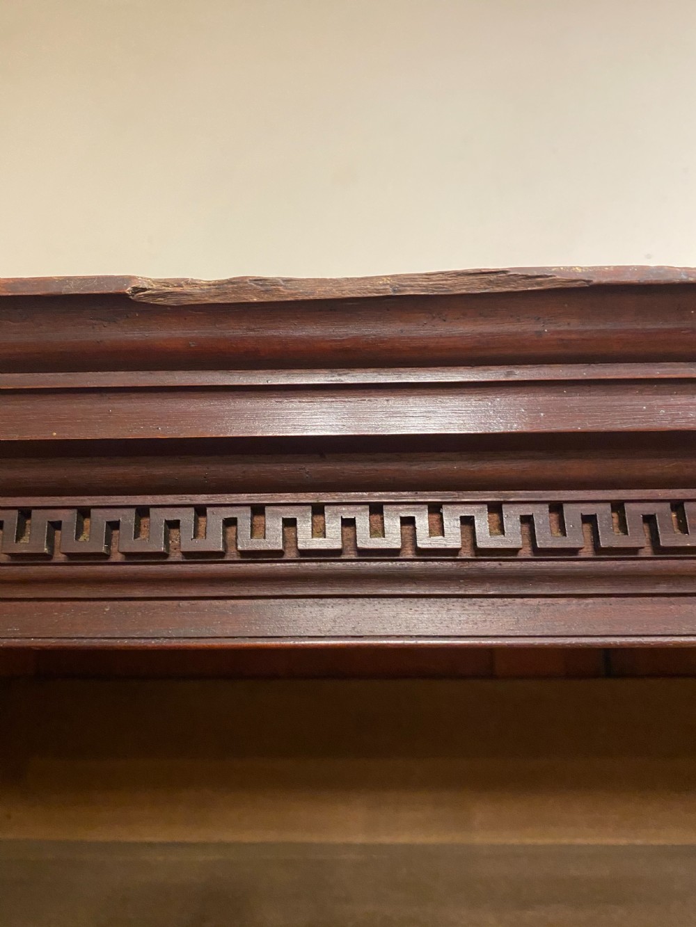 C18th flame Mahogany linen press View X
