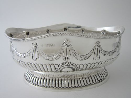 ANTIQUE VICTORIAN STERLING SILVER BOWL - ADDITIONAL PHOTO 2