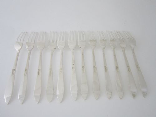 SCOTTISH ANTIQUE STERLING SILVER FISH KNIVES AND FORKS - ADDITIONAL PHOTO 6