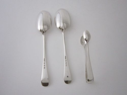 ANTIQUE VICTORIAN STERLING SILVER CANTEEN OF RAT TAIL CUTLERY - ADDITIONAL PHOTO 13