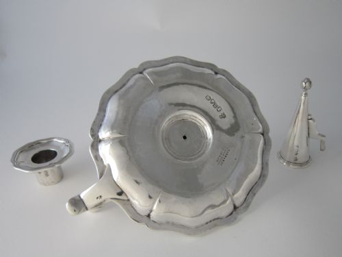 ANTIQUE GEORGE IV STERLING SILVER CHAMBERSTICK BY ROBERT GARRARD - ADDITIONAL PHOTO 4