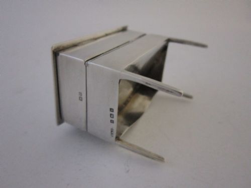 ANTIQUE EDWARDIAN STERLING SILVER STAMP BOX - ADDITIONAL PHOTO 7