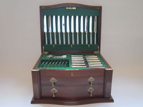 antique victorian sterling silver canteen of cutlery - CATEGORY: ANTIQUE SILVER - DATED VICTORIAN