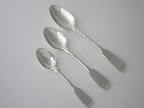 ANTIQUE VICTORIAN STERLING SILVER CANTEEN OF CUTLERY - ADDITIONAL PHOTO 5