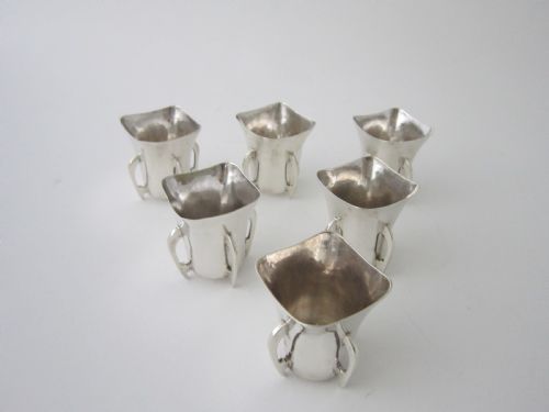 SIX IRISH ANTIQUE STERLING SILVER LIQUEUR TOTS - ADDITIONAL PHOTO 3