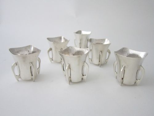 SIX IRISH ANTIQUE STERLING SILVER LIQUEUR TOTS - ADDITIONAL PHOTO 6