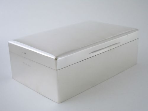 large antique george v sterling silver cigar box - CATEGORY: ANTIQUE SILVER - DATED 1930