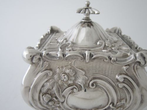 ANTIQUE VICTORIAN STERLING SILVER LOCKING TEA CADDY - ADDITIONAL PHOTO 7