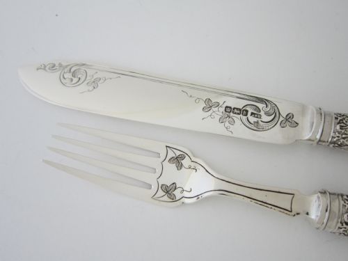 ANTIQUE EDWARDIAN STERLING SILVER AND MOTHER OF PEARL FISH CUTLERY SET - ADDITIONAL PHOTO 9