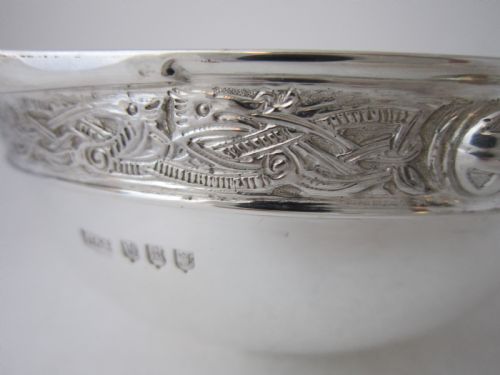 SCOTTISH ANTIQUE GEORGE VI STERLING SILVER QUAICH - ADDITIONAL PHOTO 5