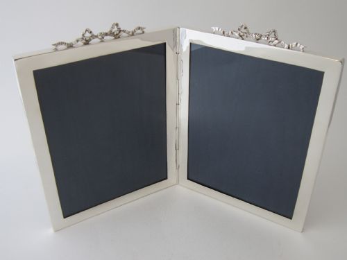 ANTIQUE EDWARDIAN STERLING SILVER DOUBLE PHOTOGRAPH FRAME - ADDITIONAL PHOTO 2