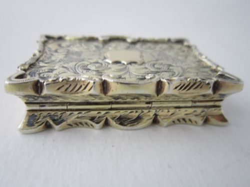 ANTIQUE VICTORIAN STERLING SILVER GILT VINAIGRETTE - ADDITIONAL PHOTO 1
