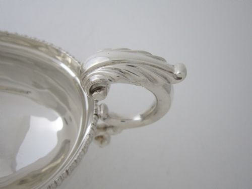 LARGE PAIR OF ANTIQUE GEORGE V STERLING SILVER SAUCE BOATS 191314 - ADDITIONAL PHOTO 5