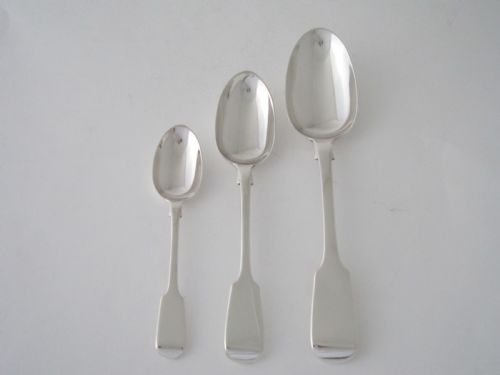 ANTIQUE VICTORIAN STERLING SILVER CANTEEN OF CUTLERY - ADDITIONAL PHOTO 2