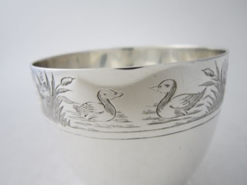 ANTIQUE GEORGE V STERLING SILVER CHRISTENING MUG - ADDITIONAL PHOTO 3
