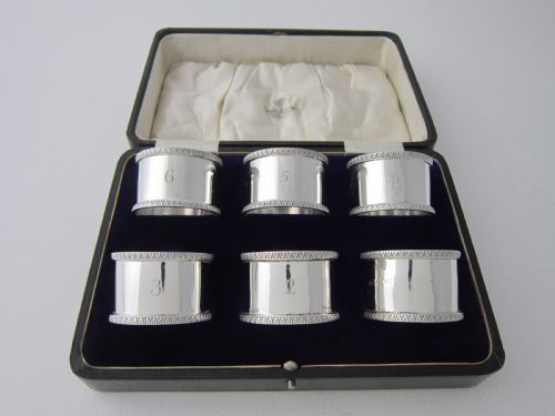 antique george v sterling silver napkin rings - CATEGORY: ANTIQUE SILVER - DATED 1920