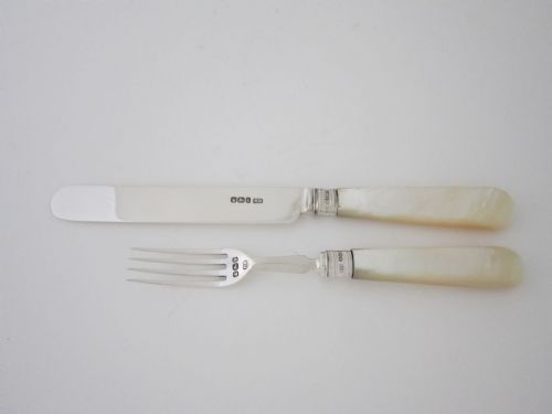 ANTIQUE VICTORIAN STERLING SILVER MOTHER OF PEARL DESSERT CUTLERY SET - ADDITIONAL PHOTO 2