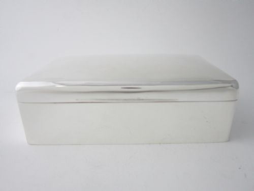 ANTIQUE VICTORIAN STERLING SILVER CIGAR BOX - ADDITIONAL PHOTO 1