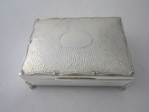 CHESTER ANTIQUE EDWARDIAN STERLING SILVER JEWELLERY BOX 1906 - ADDITIONAL PHOTO 2