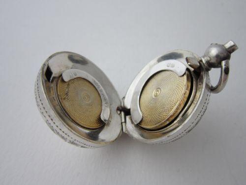 chester antique victorian sterling silver sovereign case - CATEGORY: ANTIQUE SILVER - DATED 1900