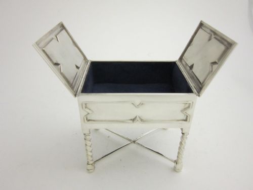 antique george v sterling silver trinket box 1922 - CATEGORY: ANTIQUE SILVER - DATED 1920