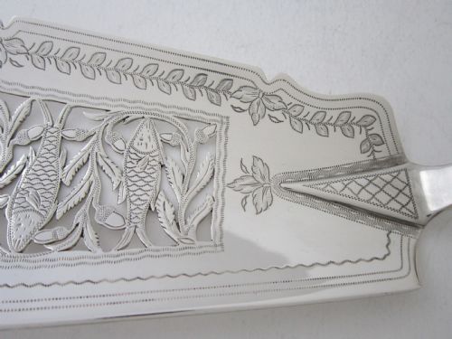 ANTIQUE VICTORIAN STERLING SILVER FIDDLE PATTERN FISH SLICE 1840 - ADDITIONAL PHOTO 4