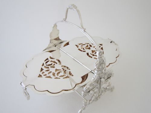 ELIZABETH II SILVER PLATED FOLDING BISCUIT BOX 1960'S - ADDITIONAL PHOTO 4