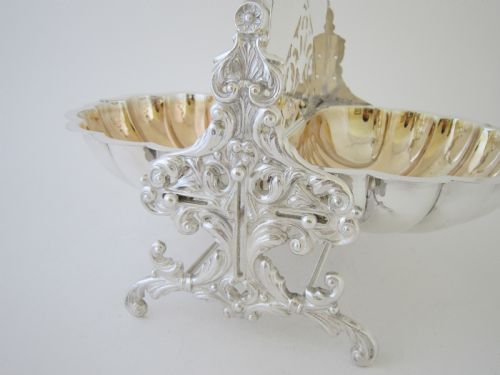 ELIZABETH II SILVER PLATED FOLDING BISCUIT BOX 1960'S - ADDITIONAL PHOTO 7