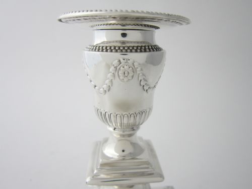 A PAIR OF ANTIQUE VICTORIAN STERLING SILVER CANDLESTICKS 1873 - ADDITIONAL PHOTO 4