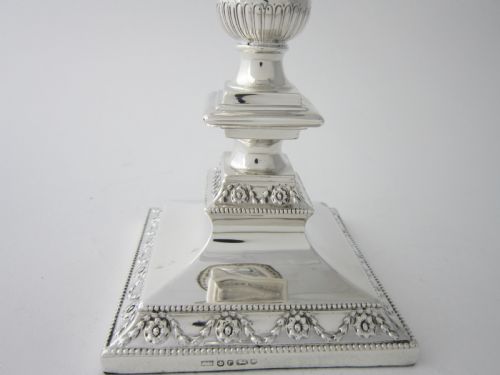 A PAIR OF ANTIQUE VICTORIAN STERLING SILVER CANDLESTICKS 1873 - ADDITIONAL PHOTO 5