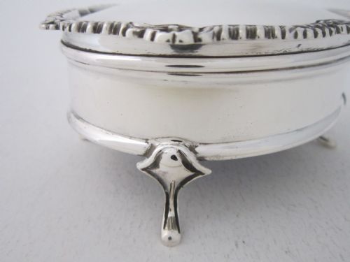 ANTIQUE EDWARDIAN STERLING SILVER TRINKET BOX 1909 - ADDITIONAL PHOTO 3