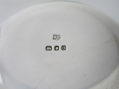 HEAVY ELIZABETH II STERLING SILVER TEA STRAINER 1958 - ADDITIONAL PHOTO 4