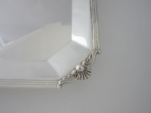 10 ANTIQUE GEORGE V STERLING SILVER SALVERDRINKS TRAY 1932 - ADDITIONAL PHOTO 2