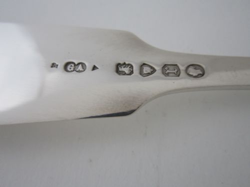 ANTIQUE VICTORIAN STERLING SILVER FIDDLE PATTERN CANTEEN OF CUTLERY FOR 12 PERSONS 1872 - ADDITIONAL PHOTO 9