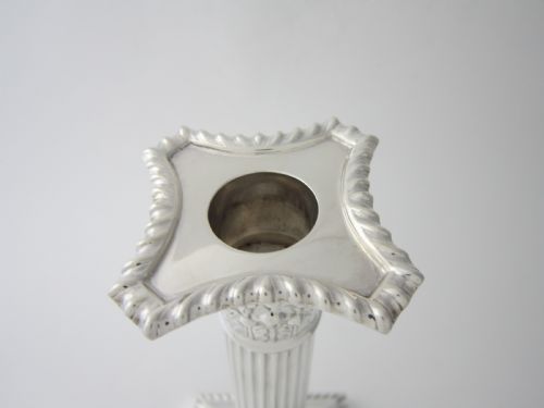 PAIR OF ANTIQUE EDWARDIAN STERLING SILVER CANDLESTICKS 1905 - ADDITIONAL PHOTO 3