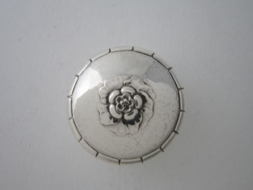 GEORG JENSEN ANTIQUE STERLING SILVER PILL BOX 1922 - ADDITIONAL PHOTO 5