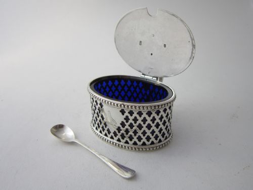 ANTIQUE VICTORIAN STERLING SILVER MUSTARD POT 1851 - ADDITIONAL PHOTO 2