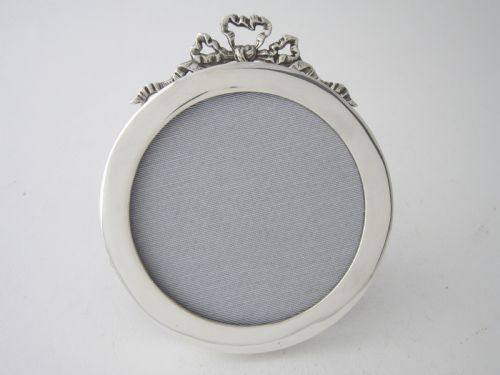 ANTIQUE GEORGE V STERLING SILVER PHOTO FRAME 1918